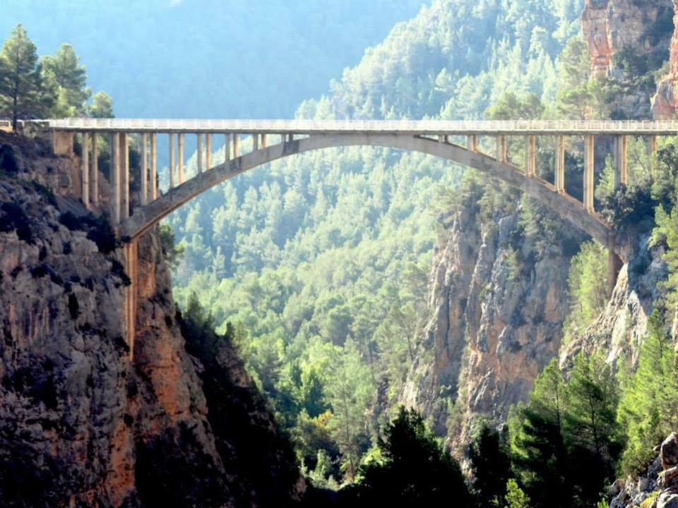 Posada Manolon Santa Cruz de Moya ภายนอก รูปภาพ